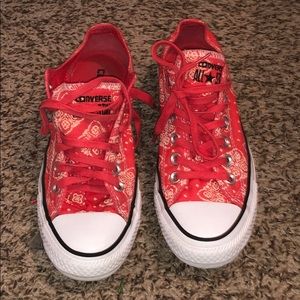 Orange converse